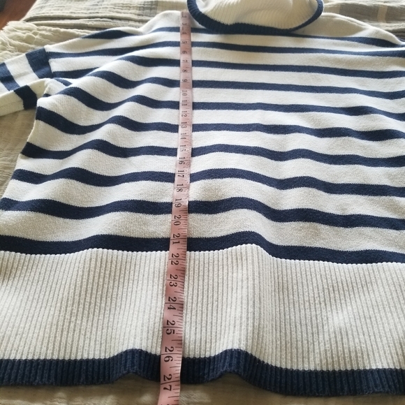 GAP | Cozy Turtleneck Striped Sweater - Picture 5 of 6